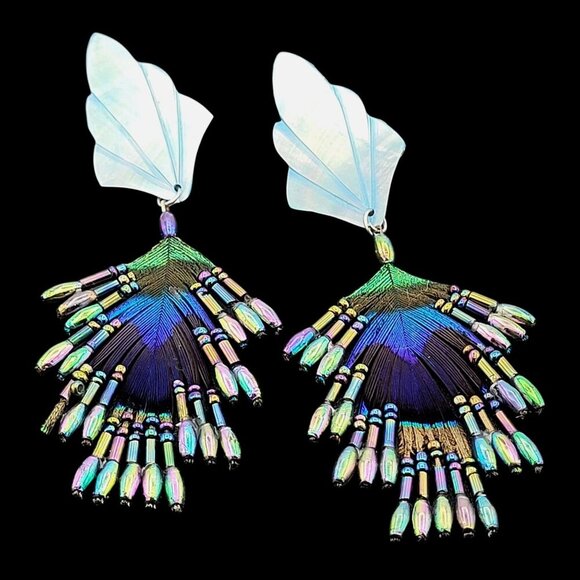 Handcrafted Iridescent Peacock Feather & Bead Earrings Shell Leaf Design 3.5" - Picture 6 of 7